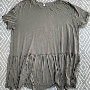 Boutique peplum top size L